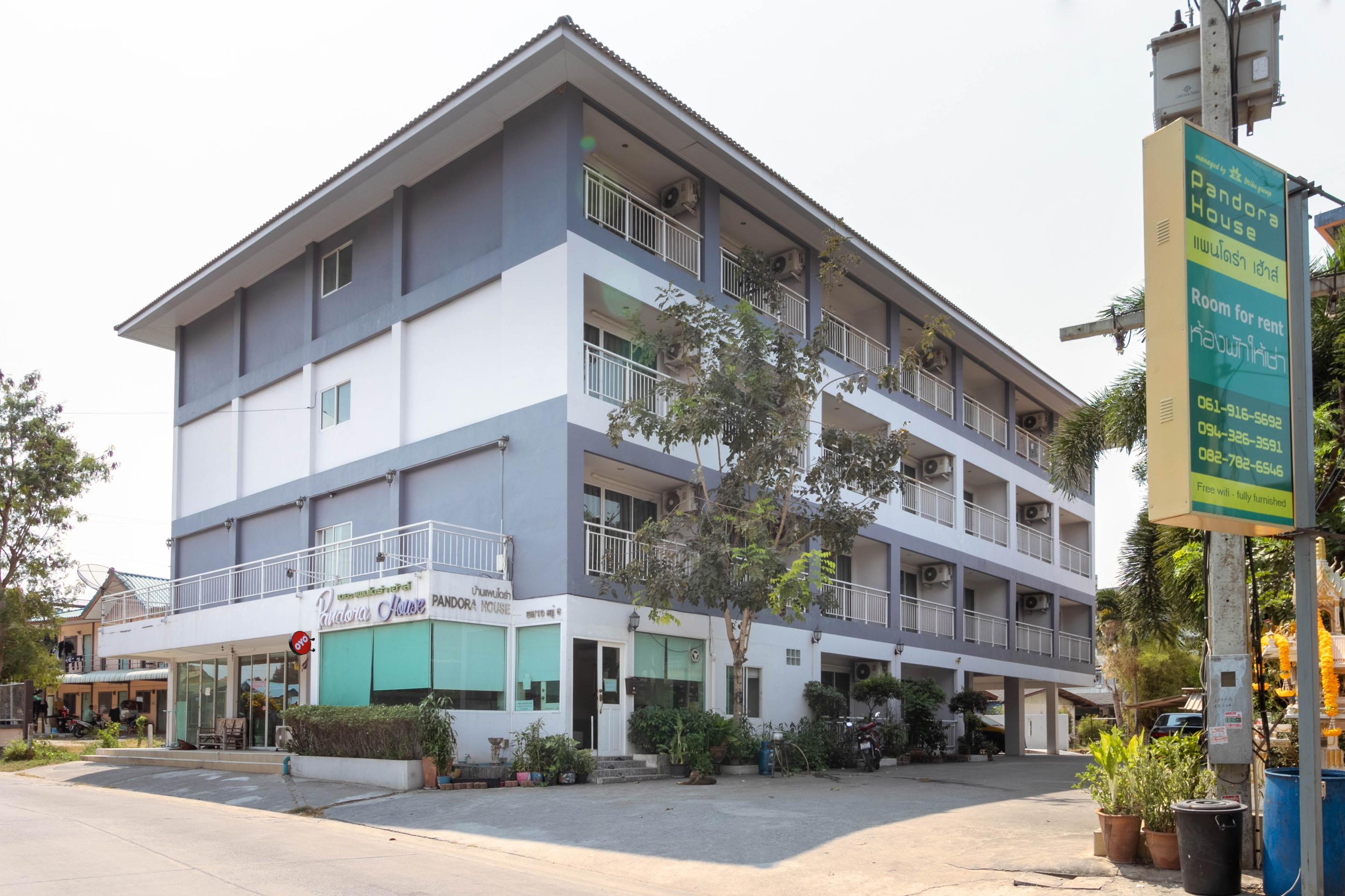 Oyo 75389 Pandora House Otel Pattaya Dış mekan fotoğraf