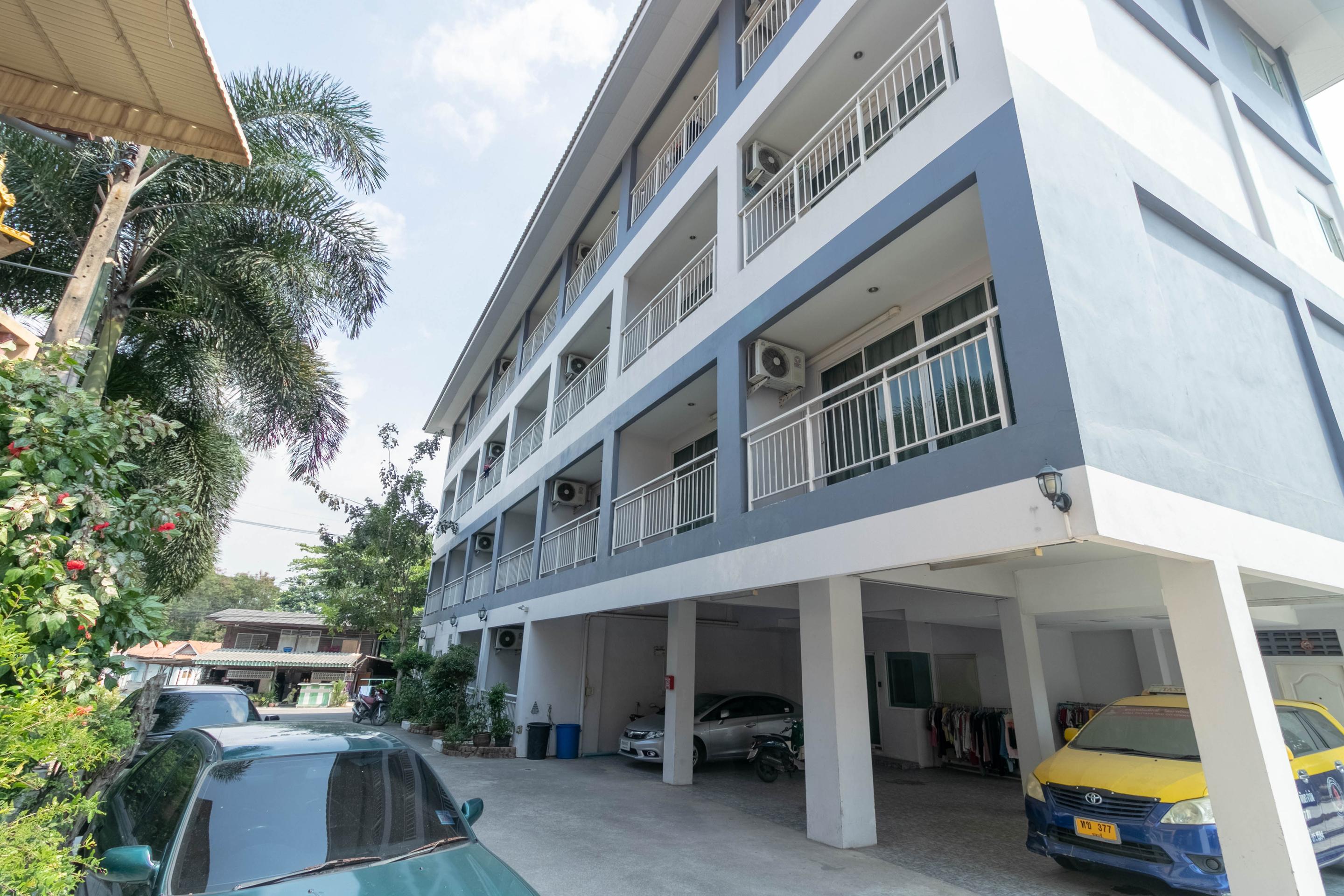 Oyo 75389 Pandora House Otel Pattaya Dış mekan fotoğraf
