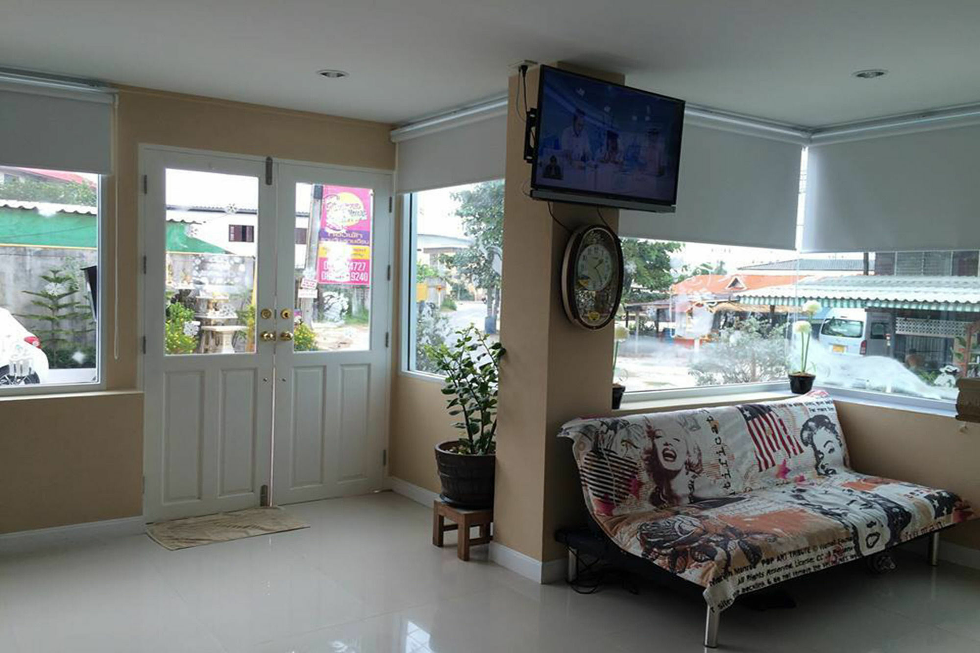 Oyo 75389 Pandora House Otel Pattaya Dış mekan fotoğraf