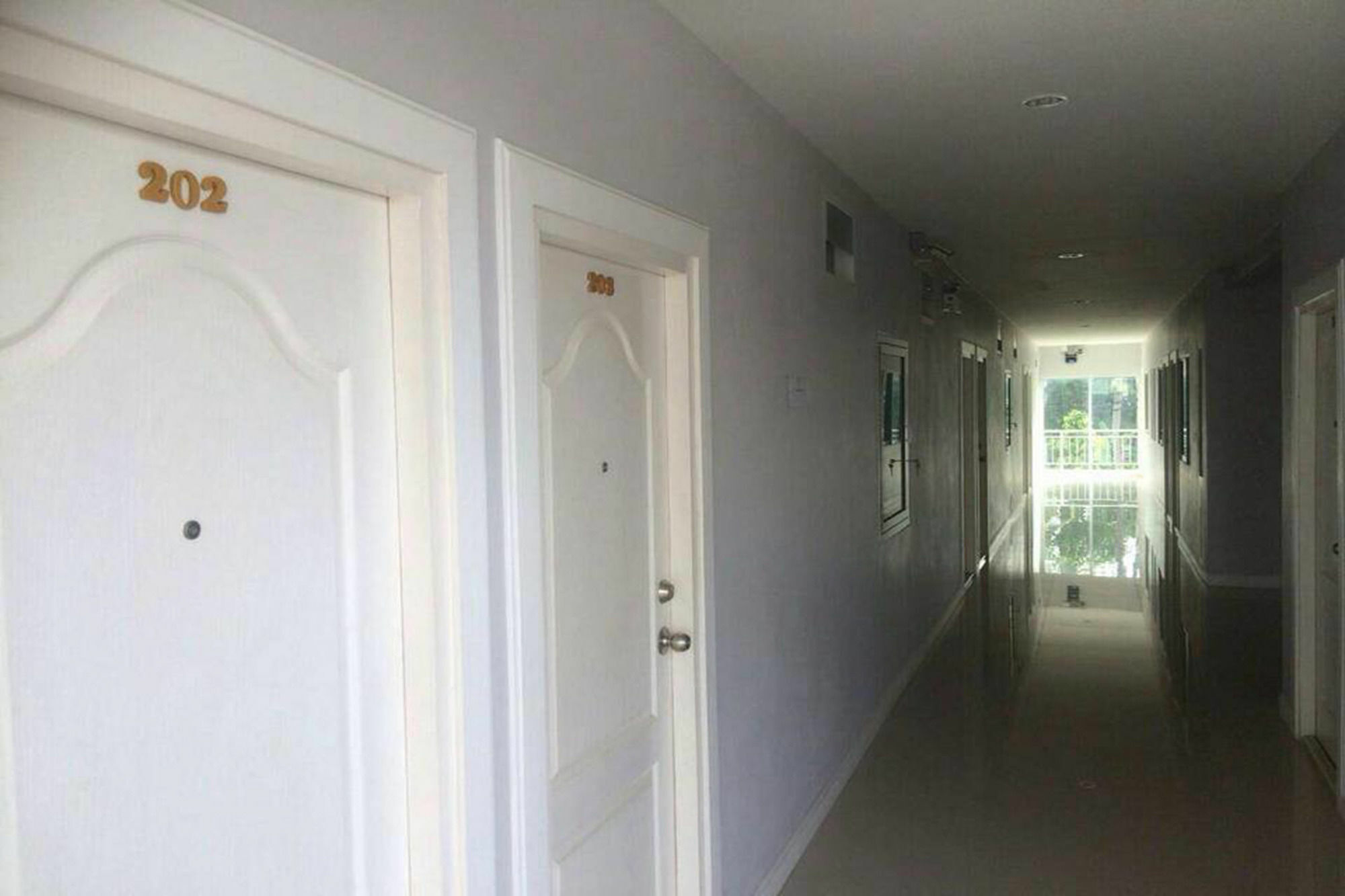 Oyo 75389 Pandora House Otel Pattaya Dış mekan fotoğraf
