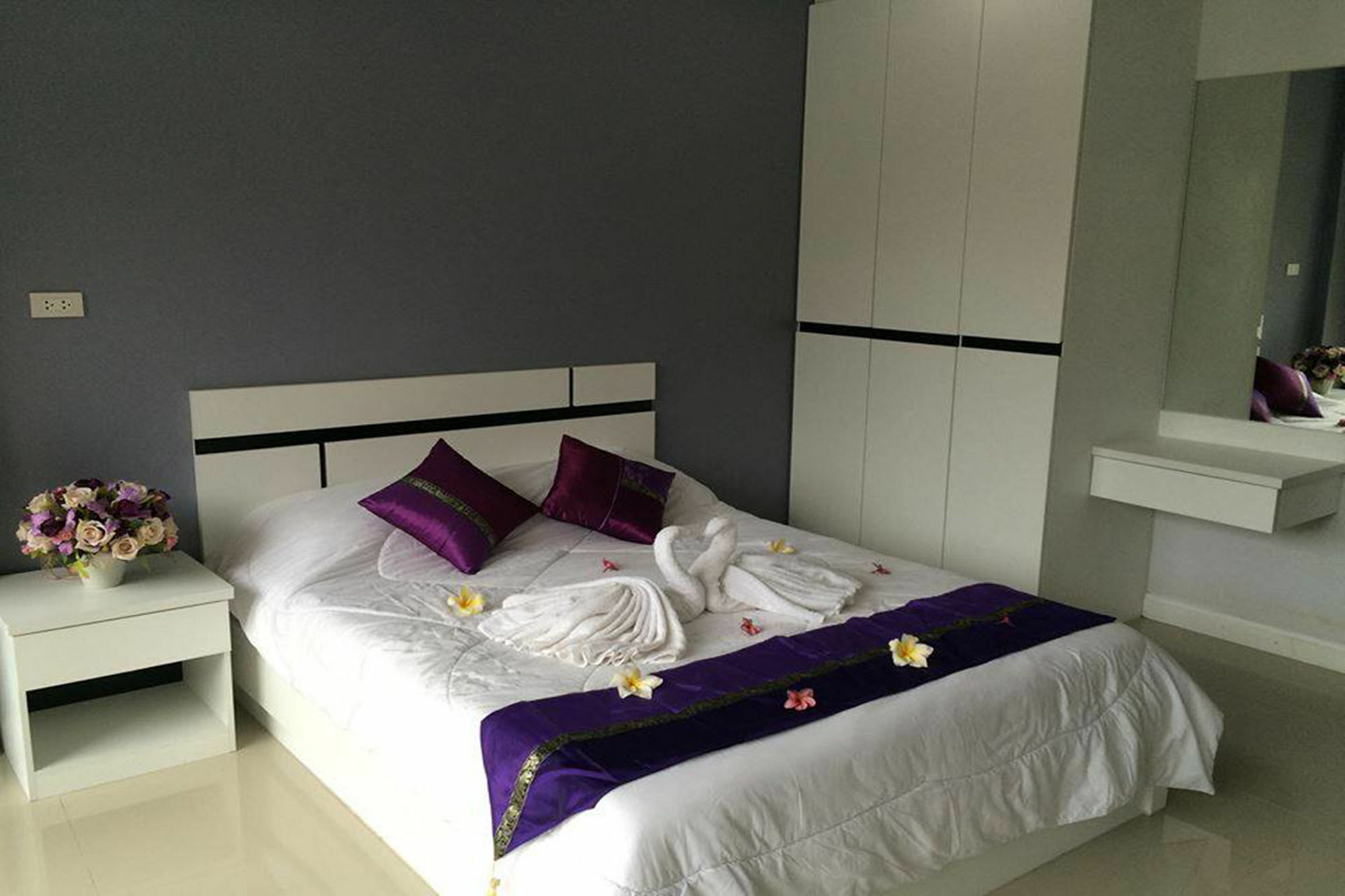 Oyo 75389 Pandora House Otel Pattaya Dış mekan fotoğraf